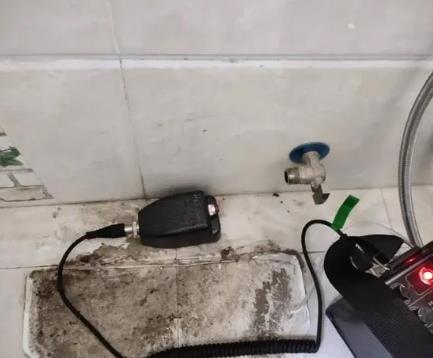 徐闻屋顶漏水维修公司分享下卫生间漏水的危害及解决方法
